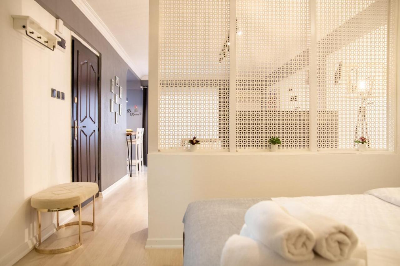 Amazing Flat Near The Coast With A Delightful Shared Terrace Close To Public Transportation In Karsiyaka Izmir Exterior photo